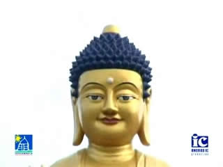  ウランバートル:  モンゴル国:  
 
 Buddha statue